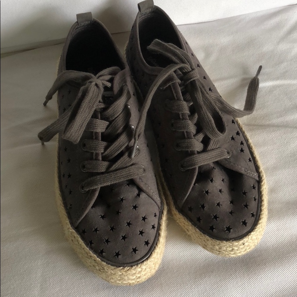 Universal Thread Grey Suede Sneaker